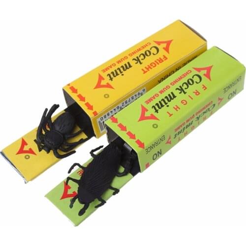 1 set Cockroach Spider Chewing Gum Joke Shock Startle Toys Novel Toy