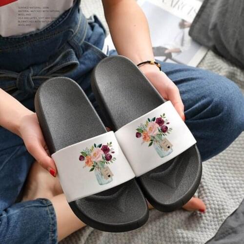Women Summer 2021 Fashion Home Slippers Flowers Pattern Slide Sandals Beach Shower Flat Soft Sole Lady Bathroom Shoes for Woman