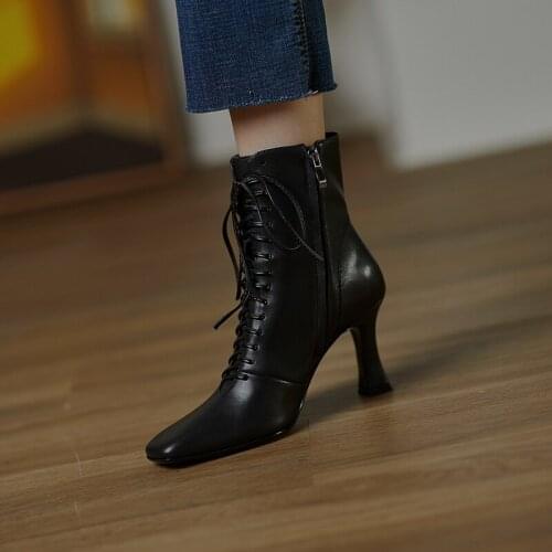 Osunlina 2021 Autumn Ankle Boots White Genuine Leather Square Toe High Heels Zipper Lace-up Handmade Elegant Shoes Woman A038