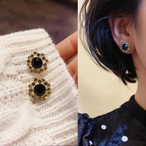 Stud Earrings for Women Retro Simple Geometric Sweet Crystal Women Earrings Trendy 2020 Jewelry Wholesale