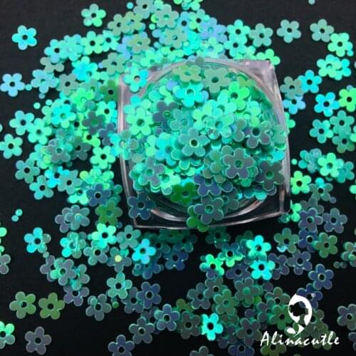 25g Tiny Flower Sequins ornament paillette Sewing Garment Accessories Clothing accessories spangle DIY scrapbooking shakes
