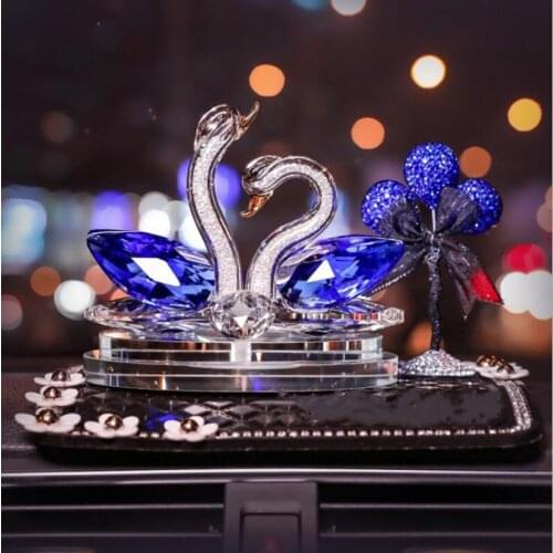 Holidy gift high quality new arrival crystal car interior oranments car perfume seat block white