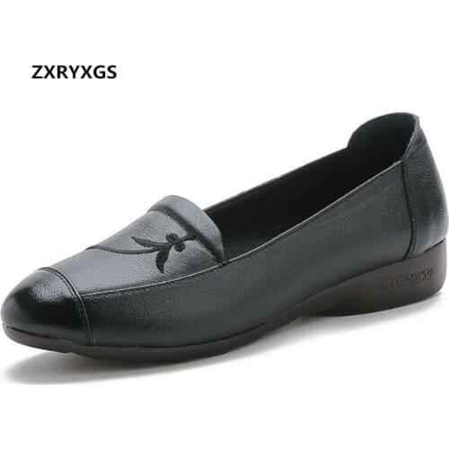 2021 Newest Spring Soft Bottom Comfort Middle-aged Women Shoes Genuine Leather Shoes Flat Shoes Fashion Casual Shoes Black