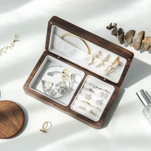 Solid Wood Jewelry Box High-End Exquisite Earrings Ring Necklace Simple Portable Small Hand Jewelry Box