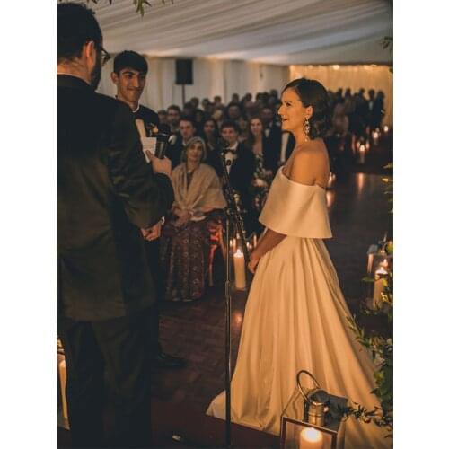 Elegant Off Shoulder Satin Wedding Dress Zipper 2021 Simple Summer Minimalist Bridal Gown Custom Made Plus Size Vestido De Noiva