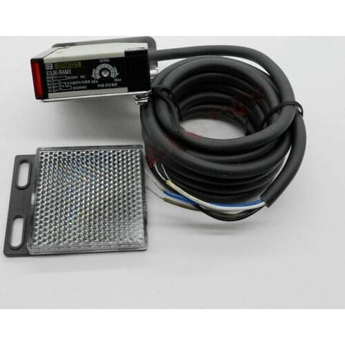 E3JK-R4M1 DC 12-24V AC 90-250V Proximity Switch Retroreflective Photoelectric Sensor Switch with 2M Cable