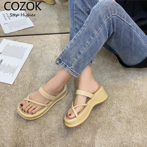 2021 Summer Woman Slippers Fashion Cross Strap Sandals Casual Sexy Wedeges Luxury Platform Shoes Round Toe Slides Beach Slippers