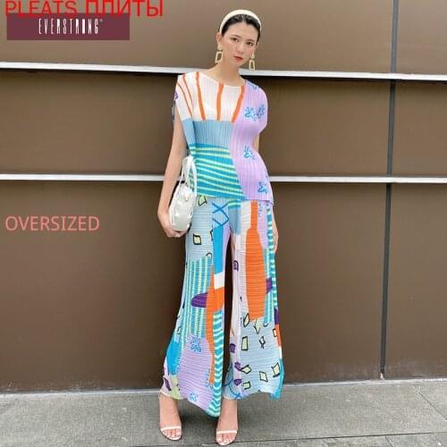 New Korean Version Thin Graffiti T-shirt Printing Sleeveless Top + Casual Flared Pants Temperament Commuter Womens Two-piece