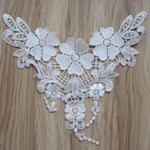 50pcs 23*21cm Ivory Embroidered Lace Collar Neckline Applique Embroidery Sewing on Patches Sewing Lace Fabric Accessories