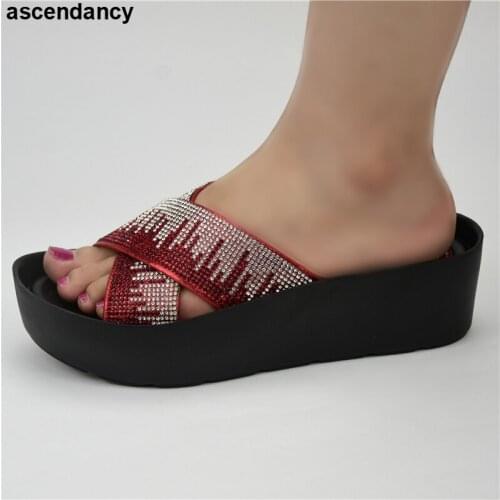 2020 New Design Elegant Women Wedding Shoes Decorated with Rhinestone Low Heels Womens Shoes In Summer Nigerian Party Pumps