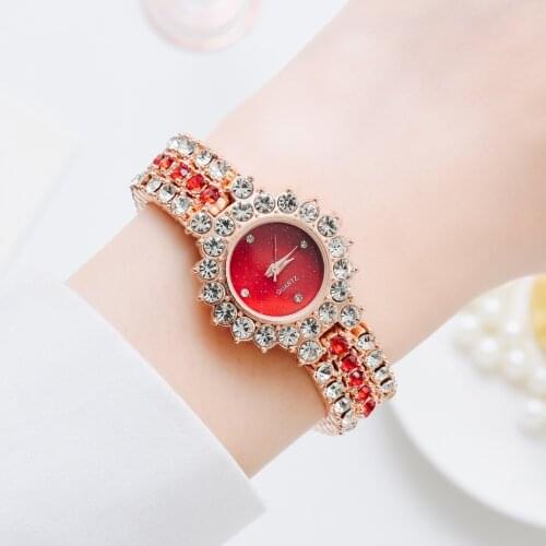 New Ladys Bracelet Wristwatch Color Beautiful Rhinestone Quartz Popular Watch For Women