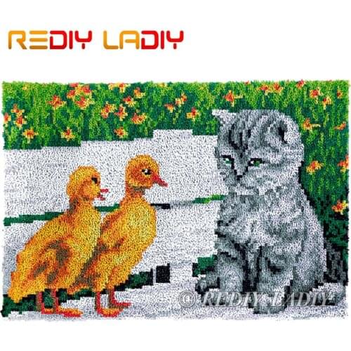 Latch Hook Kits Kitten with Ducks Chunky Yarn Embroidery Crochet Tapestry Kits Needlework Arts & Crafts DIY Carpet Rug 85*58cm