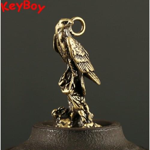 Handmade Copper Eagle Key Chain Holder Pendant Bird Figurines Ornament Vintage Brass Animal Eagle Car Keyrings Hanging Trinket