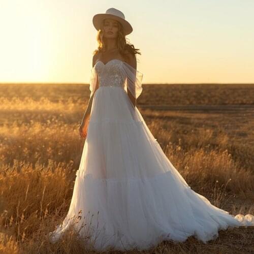 Eightree Delicate Boho Wedding Dresses off Shoulder Lace Wedding Gowns A line Vintage Bride Dress 2021 Beads Robe de Mariee