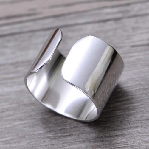 Luxury Brand Smooth Round Rings For Women Wedding Statement Jewelry Valentines Gifts Lover Finger Ring