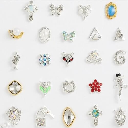 20pcs High Quality New Fox Head Butterfly Pearl Rhinestone Embellished Alloy Accessories Decorative DIY Nail Supplies