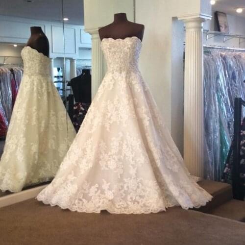 A Line Wedding Dress Bride Lace Wedding for Women with Train Strapless Beads Top Zipper Back Vestido De Noiva Sleeveless