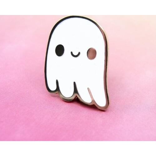 White Cute Ghost Hard Enamel Pins Kawaii Cartoon Spoopy pirit Halloween Lapel Pin Halloween Gift