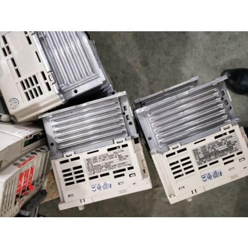 CIMR-V7AT21P5 606V7 1.5KW 220V Inverter, used one , 90% appearance new , test goods , free shipping