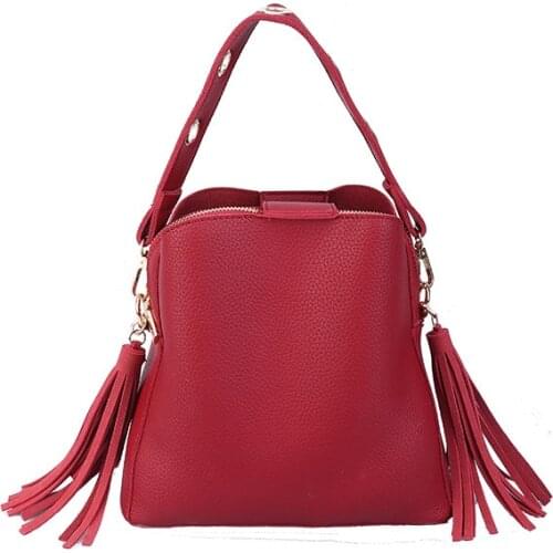 High Quality Suede Messenger Crossbody Bag Female Bucket Rivet Tassel Bag Vintage Fashion Women Fringe Bucket Shoulder Bag