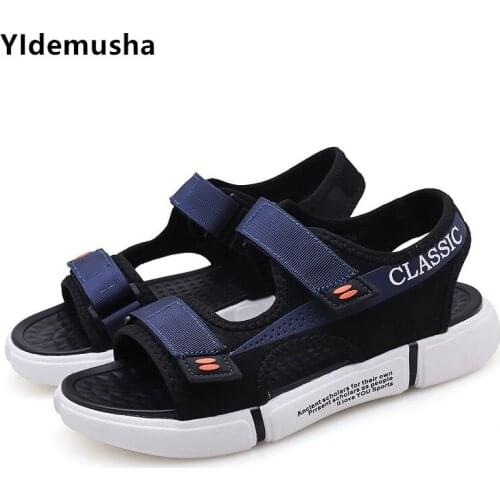 New Sandals Men Luxury Black Men Casual Sandals Light Weight Men Outdoor Sandals Fashion Summer Beach Activities Casual Footwear