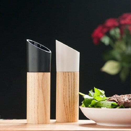Salt Pepper Mill Solid Wood Pepper Grinder with Strong Adjustable Ceramic Grinding Spice Container Condiment Jar Kitchen Tools