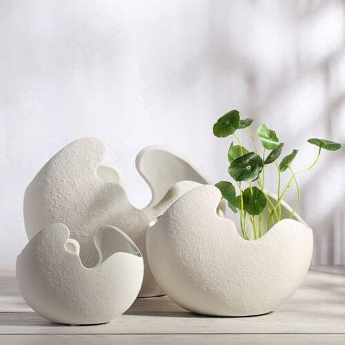 Creativity Ceramic Vases Eggshell Creativity Decorative Desktop Flower Vase Living Room TV Cabinet Decoration Modern Ornaments