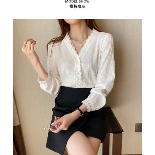 Chiffon shirt female spring new Korean version of the V-neck shirt niche white shirt super fairy foreign style small shirt