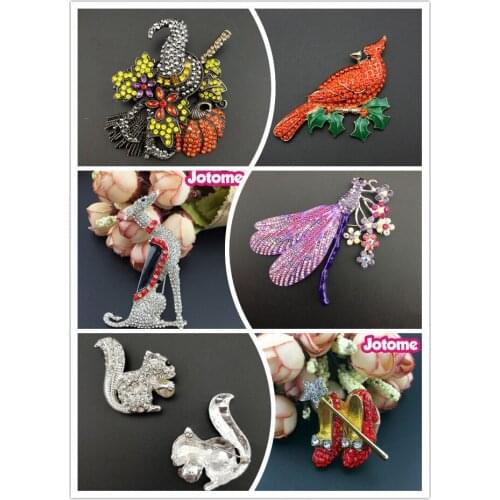 1pcs Fashion High quality Rhinestone Scotty Greyhound Dog/bird/dragonfly/squirrel/Halloween Animal Brooches pin for gift/party