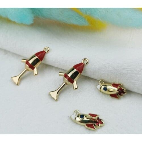 10Pcs/Lot DIY Jewelry Accessories K Golden Oil Drip Alloy Small Pendant Color Preserving Three-dimensional Rocket