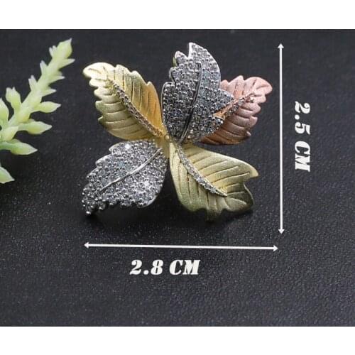 Lanyika Fashion Jewelry Peaceful and Wonderful Elegant Leaf Micro Paved Sandblast Brooch Pin for Engagement Luxury Bridal Gift