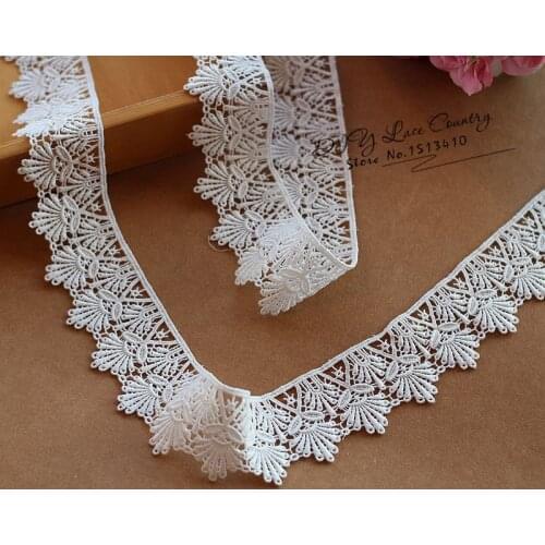 4.2cm wide (2yards/lot) Ivory Embroidery Venise Water Soluble Lace Trim for Wedding Bridal and Garment Decoration