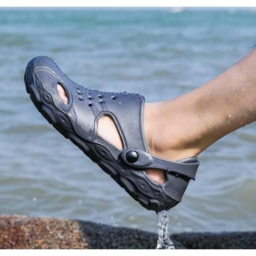 Leisure Flip Flops Men 2021 Summer Garden Clogs Shoes Man Adult New Mens EVA Light Slippers Beach Wading Mens Walking Sandals