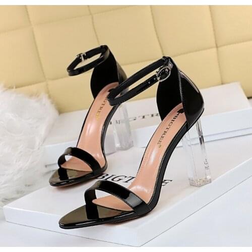 2021 Summer Elegant Women 9.5cm Block High Heels Transparent Sandals Open Toe Nude Clear Block Heel Sandals Lady Plus Size Shoes