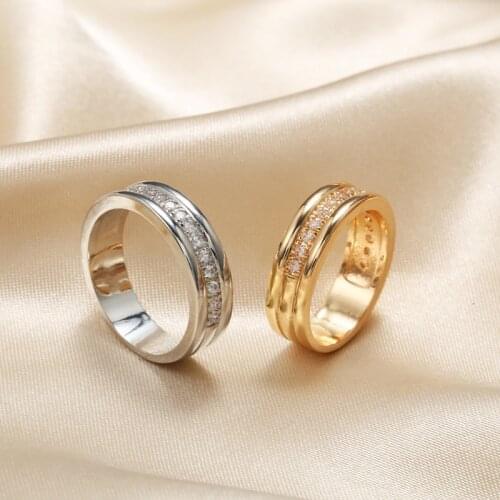 Middle Paved CZ Stones Ring for Bride Women Wedding Gold Silver Color Ring for Men Retro Stylish Jewelry for Gift Party WC013