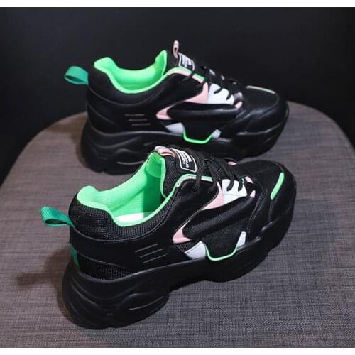 Spring Womens Casual Shoes Fashion Lightweight Womens Sports Shoes Breathable New All-match