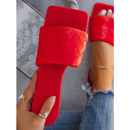 Women Flat Weave Slides Mature Sexy Slippers Pu Open Toe Outdoor Beach Sandals Modern Fashion Shoes Ladies Female Summer Sandals