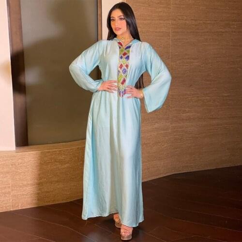 Muslim Womens Arab Middle East Light Green Satin Robe Hoodedjalabiya Dress Abaya Kimono Suitable For All Seasons Dubai 2021