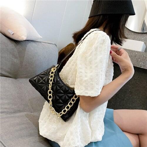 Patent Leather Chain Underarm Shoulder Bag Solid Color Plaid Baguette Handbags Fashion Design Small Ladies Hand Bags Black Bolso