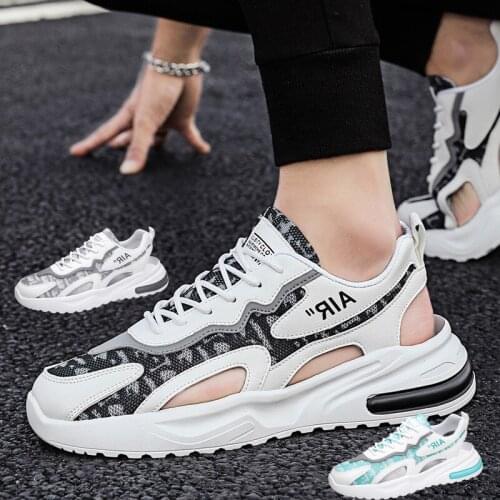 Sandals Mens 2021 Summer New Breathable Casual Beach Shoes Mens Sports Thin Old Shoes Baotou Hole Shoes