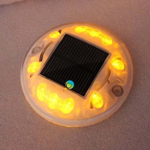 360 degree white plastic shell round shape yellow LED flashing light landscape light solar power road stud