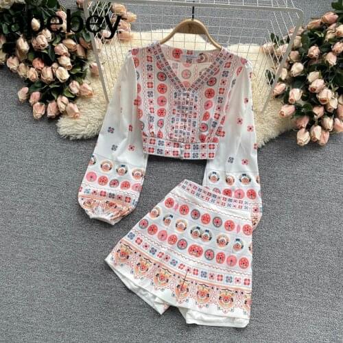 Women Spring Design Plant Print Suit V Neck Casual Tops+High Waist Wide Leg Short Pants Two Piece Set