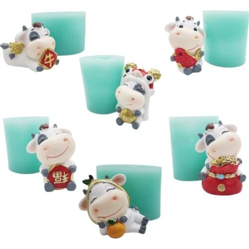 New Years Mascot Calf Silicone Mold 3D Chocolate Resin Craft Animals Silicone Mold Cow Shape Gypsum Candle Rubber Model
