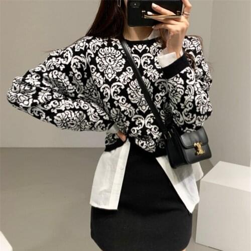 Women Jacquard Knitted Sweater Autumn Casual Loose O-neck Complex Totem Pullover Female Black Sweater Retro Short Jumper 2020