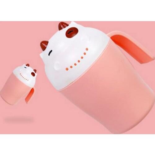 Newborn Boys Girls Cute Cartoon Cow Shaped Shampoo Cup Childrens Shower Shampoo Cup Bath Spoon Bathtub Water Spoon Rinser