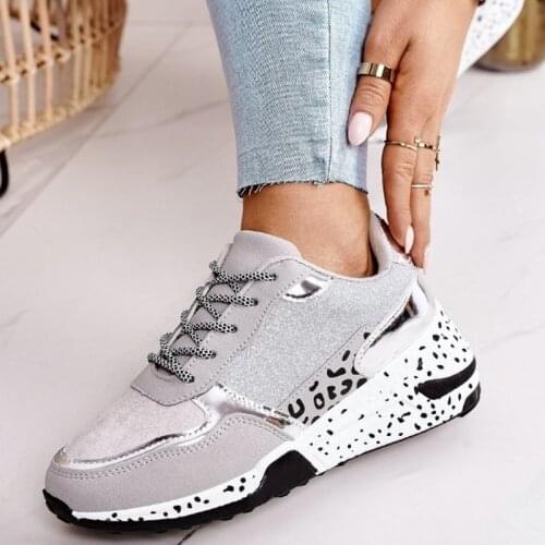 Women Sneakers New Fashion Leopard Print Womens Sports Shoes Outdoor Joggers Shoes for Women Lace-Up Thick Bottom Sneakers