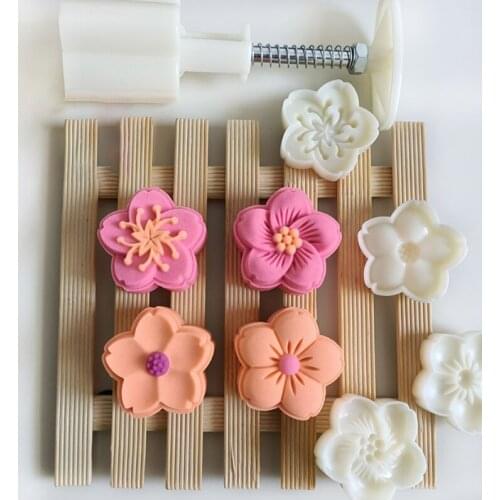 1 Set Cookie Stamp Moon Cake Mold Set with 4 Pcs Mode Pattern Bath Bombs DIY Festival Decoration Hand Cutter Cake Mold Kitchen