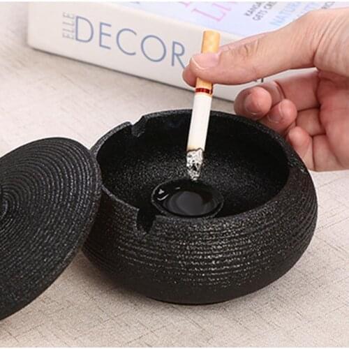 Creative Ceramics Ashtray with Lid Retro Indoor Decorative Ashtray for Home Living Room Office Car Cigarette Holder D7WD