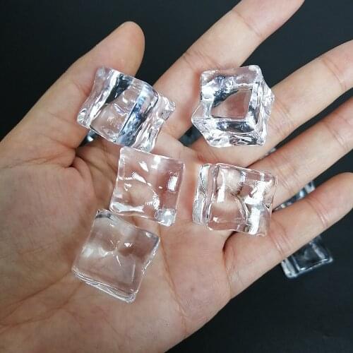 Camal 100PCS/Pack 20*20mm Fake Artificial Synthetic Acrylic Ice Square Cubes Clear Display Photography Props Bar Wedding Party