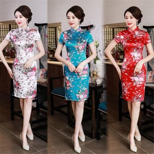 Plus size mother costume costume 2020 new cheongsam skirt Chinese style slim Qipao elegant retro dress everyday kimono robe